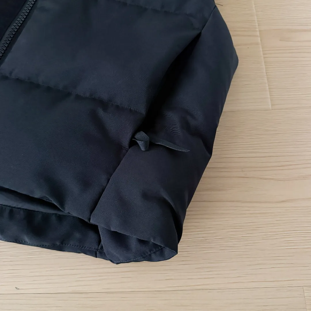 Style number: Y 180 2267WB Grandview black label women's short vest. Constructed from Arctic Tech recycled fabric®, it features a cinchable hem for sleek styling and storage. Color: Pink Black Khaki Light Blue Size: XS S M L XL